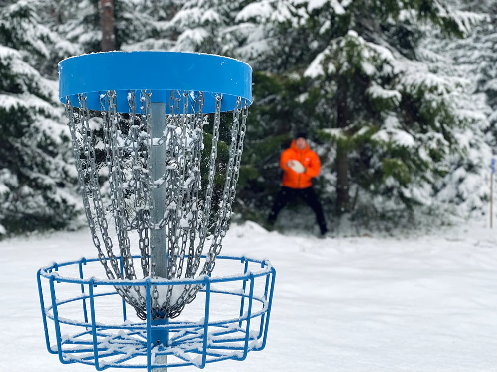 HOW TO MAKE DISC GOLF MORE ENJOYABLE DURING THE WINTER: TIPS FOR WINTER DISC GOLF